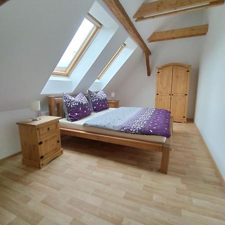 Apartmany Lono Йичин Экстерьер фото
