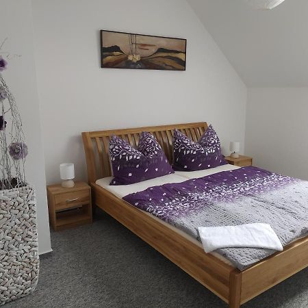 Apartmany Lono Йичин Экстерьер фото