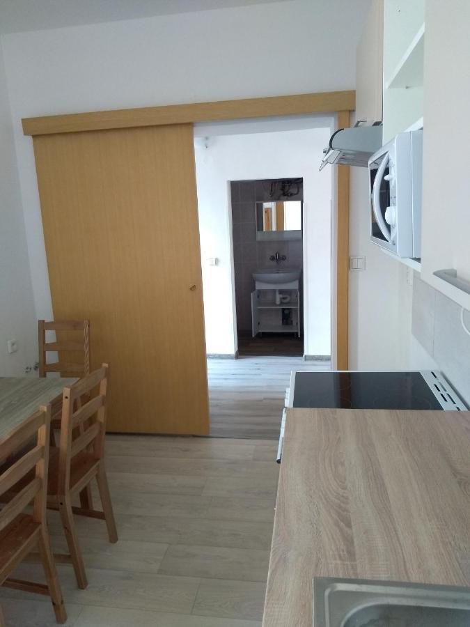 Apartmany Lono Йичин Экстерьер фото