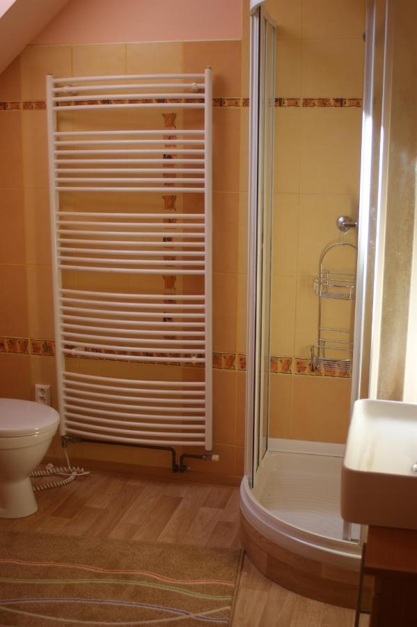 Apartmany Lono Йичин Экстерьер фото