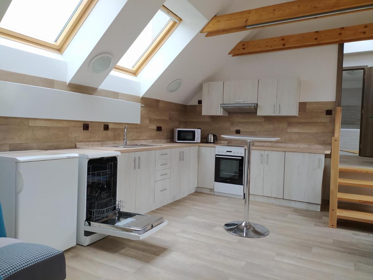 Apartmany Lono Йичин Экстерьер фото