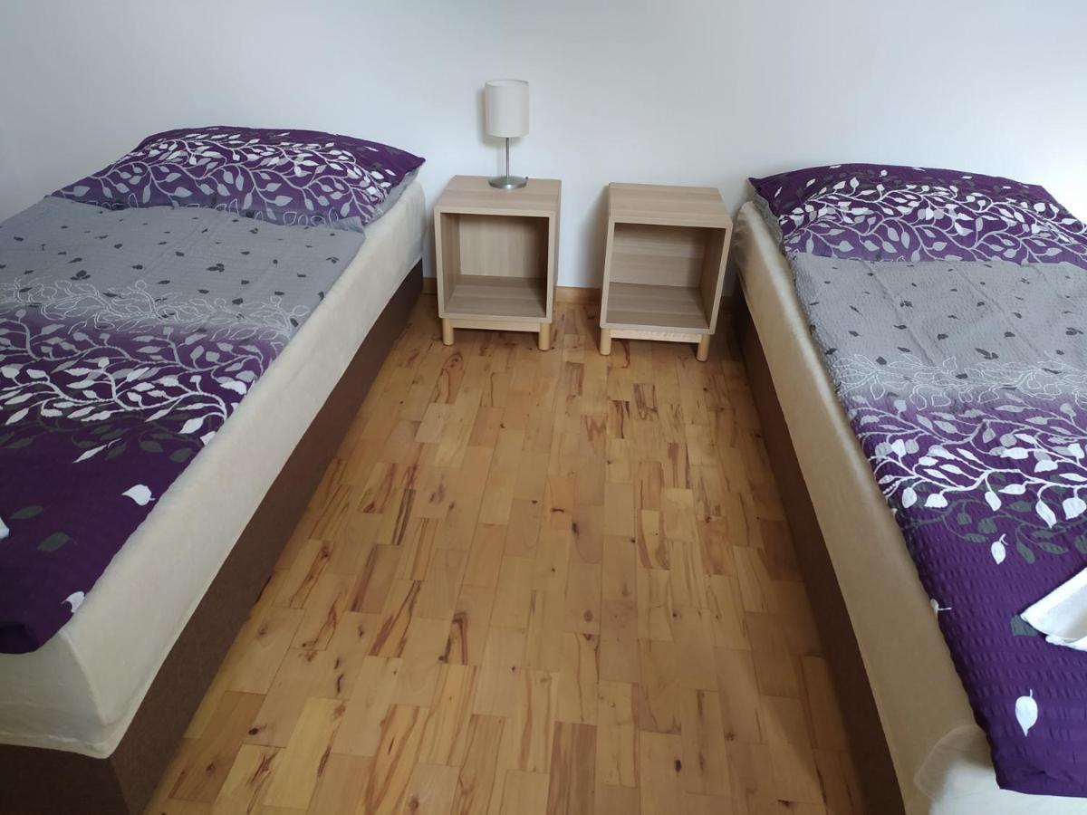 Apartmany Lono Йичин Экстерьер фото