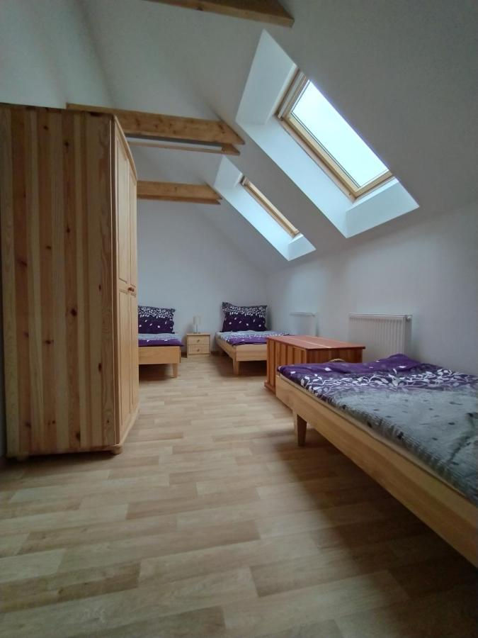 Apartmany Lono Йичин Экстерьер фото