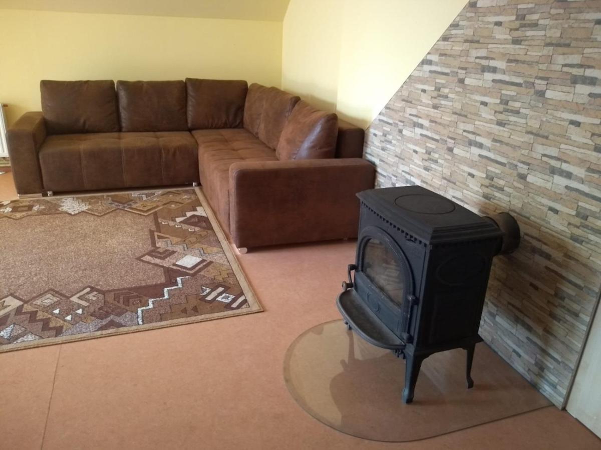 Apartmany Lono Йичин Экстерьер фото