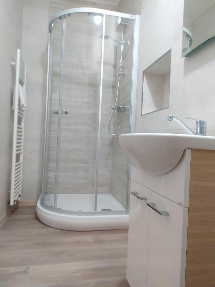 Apartmany Lono Йичин Экстерьер фото